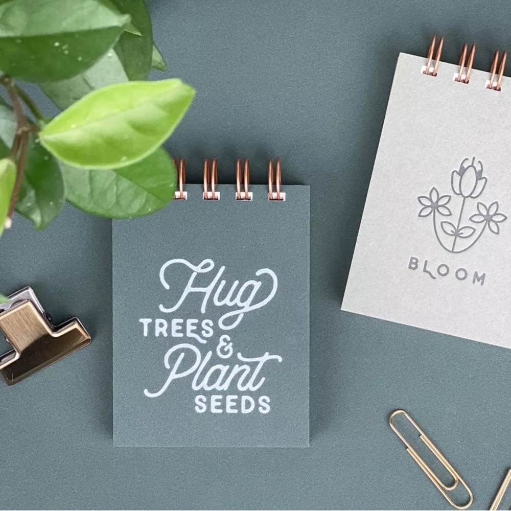 Hug Trees Mini‎ Jotter Notepad - Picture 2 of 2